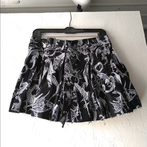 Widow Dragon Skirt - Picture 6 of 8